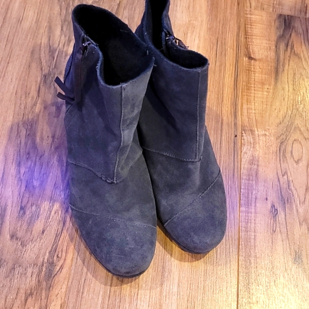 Toms booties - Picture 4 of 9